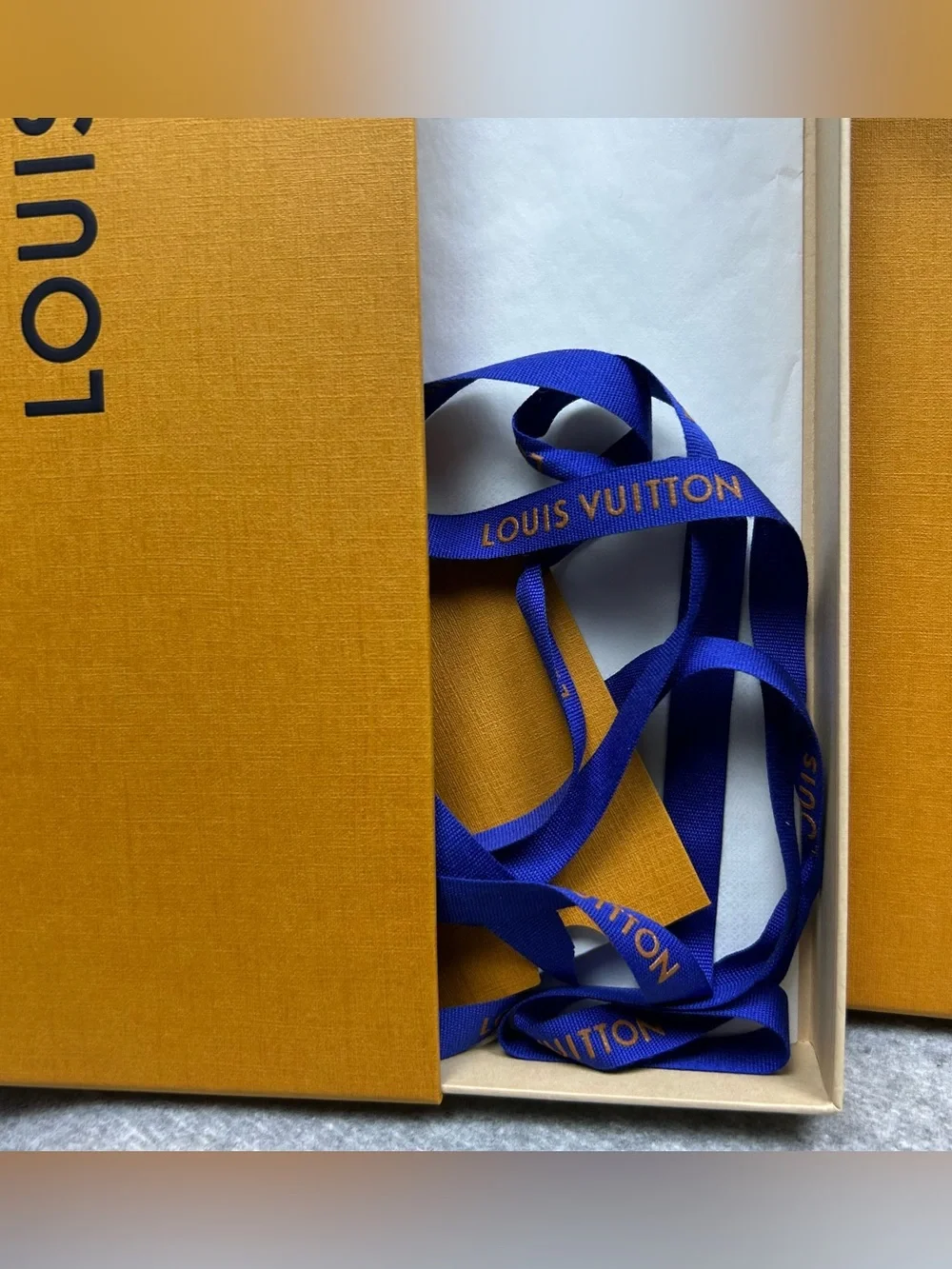 Louis Vuitton louis vuitton